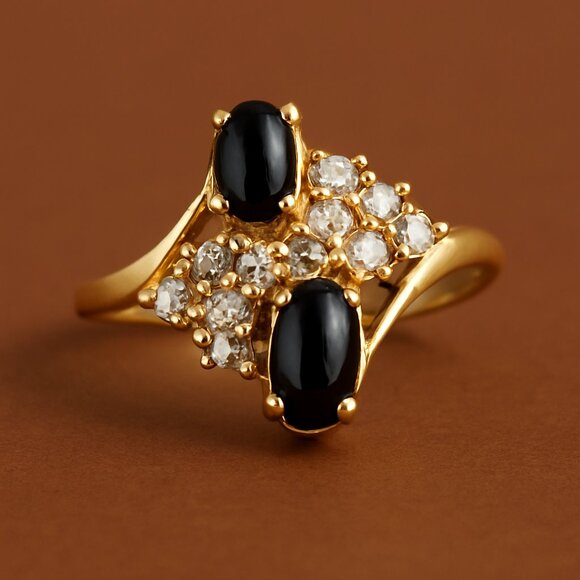 Elegant Gold and Black Women's Ring - Picture 1 of 7
